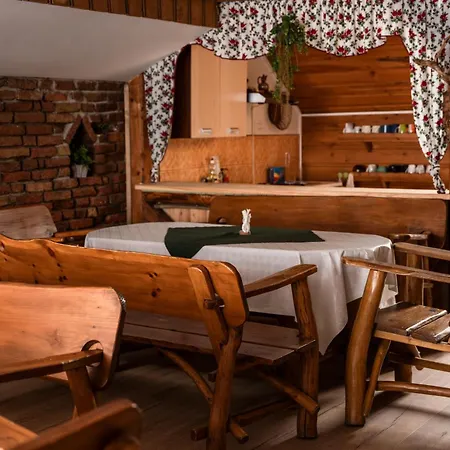 Pod Małą Górą * Łopuszna