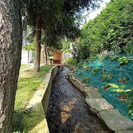 Pod Mala Gora Apartment *